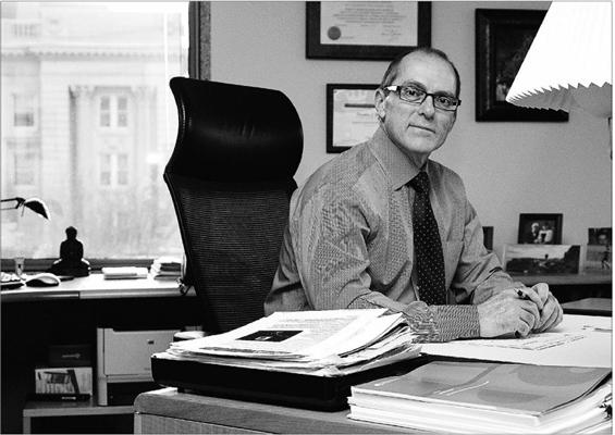 Alberta privacy czar probes how often cabinet ministers use secondary emails - image