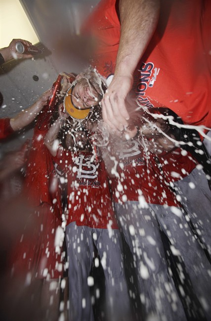 Brewers: Allen Craig leads Cardinals to first four-game sweep of Milwaukee