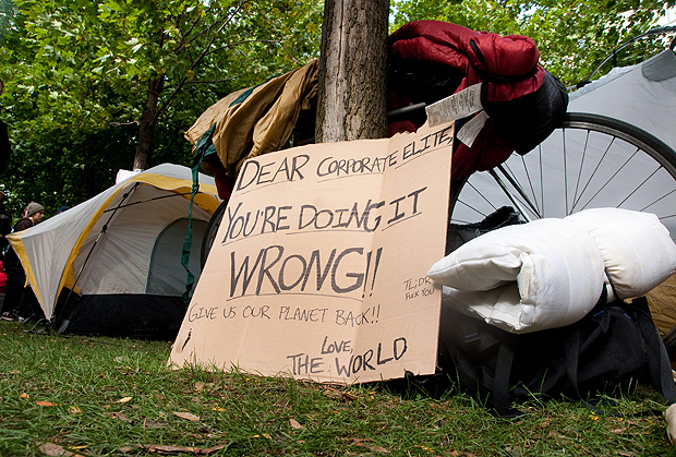 ‘Occupy Montreal’ protesters settle in at Victoria Square - image