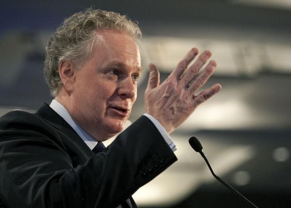 Jean Charest weighs public inquiry into construction corruption - image