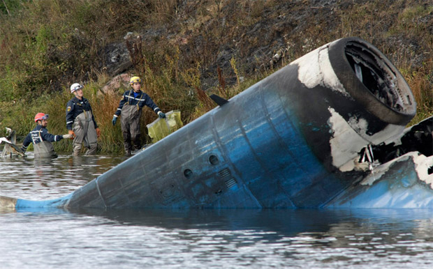 Pilot error blamed for crash that killed Russian hockey team - image