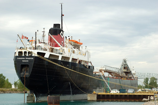 Developing: 11th hour negotiations avert St. Lawrence Seaway shut down - image