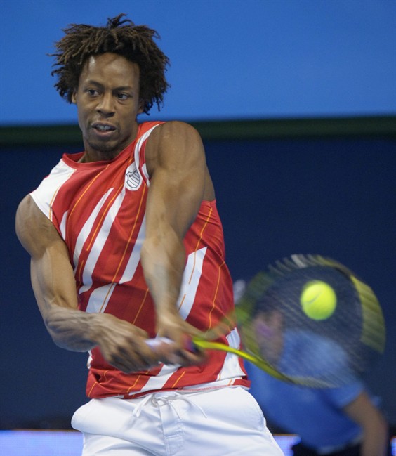 Canadian Milos Raonic beats Grigor Dimitrov, moves on at Stockholm Open