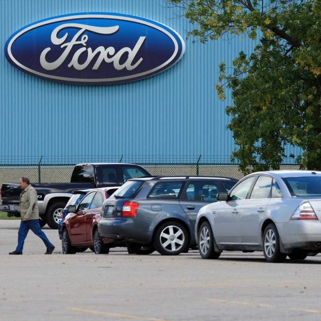 St. Thomas, ON Ford plant closes; 1,200 laid off - image