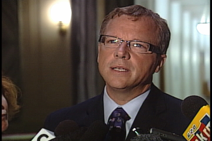 Wall asks US to defeat Jobs Act | Globalnews.ca