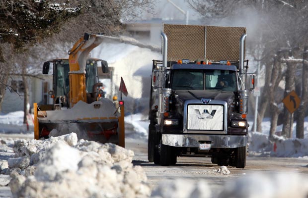 Seasonal parking ban declared in Edmonton - image