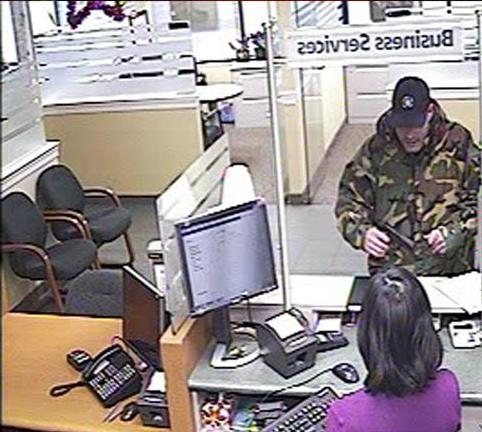 Suspects believed responsible for 34 bank robberies arrested - image