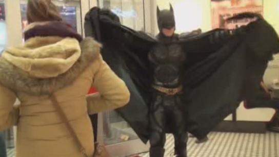 Batman’s night out in Toronto goes viral - image