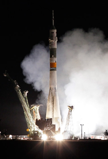 Prolonged space travel may lead to eye, brain problems says study - image