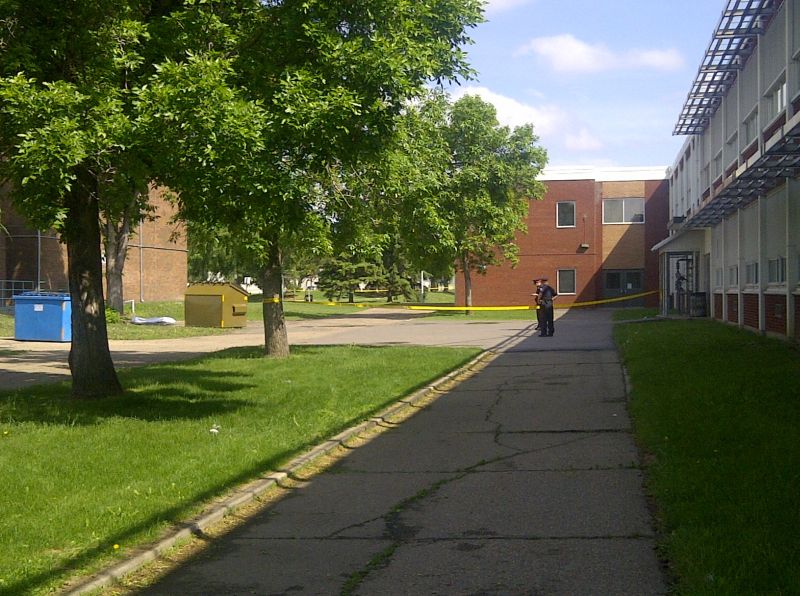 Homicide unit investigating after body found in north Edmonton - image
