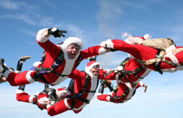 Gallery: Skydiving Santas | Globalnews.ca