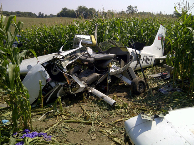 Witness says plane ‘just went dead’ seconds before fatal crash in Ontario - image