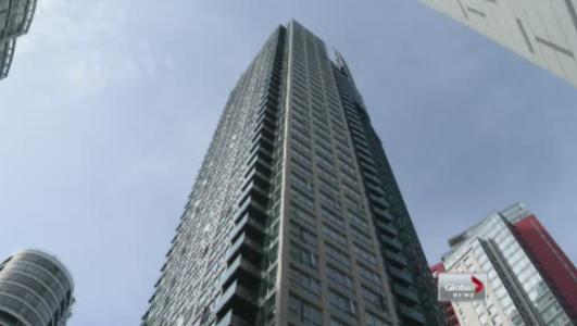 Condo building in Vancouver to ban smoking inside - image