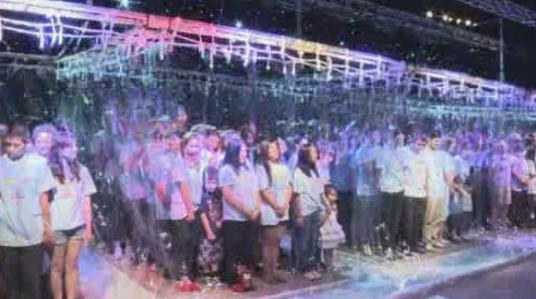 Guinness World Record set at Science World for most people inside soap bubble - image
