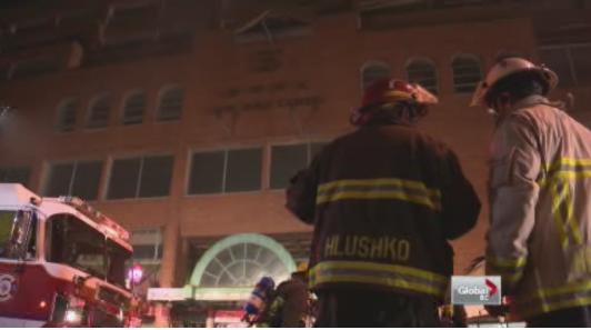 Vancouver fire crews extinguish blaze in commercial building - image