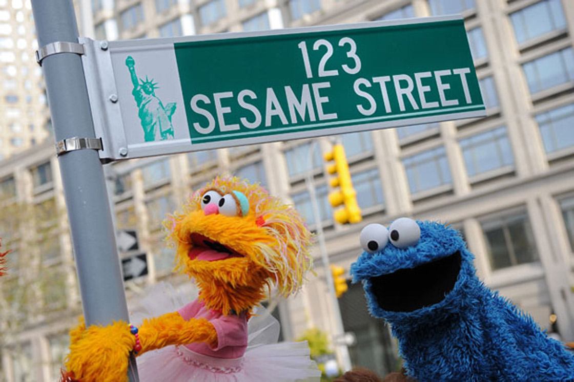 New York scientists have recruited the likes of Elmo, Cookie Monster and the friendly faces on Sesame Street to help them study brain development in children. Read it on Global News: New York scientists have recruited the likes of Elmo, Cookie Monster and the friendly faces on Sesame Street to help them study brain development in children.