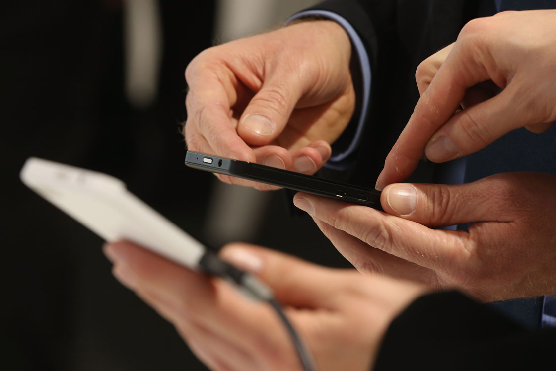 Cellphones, tablets spur creation of new area codes across Canada - image