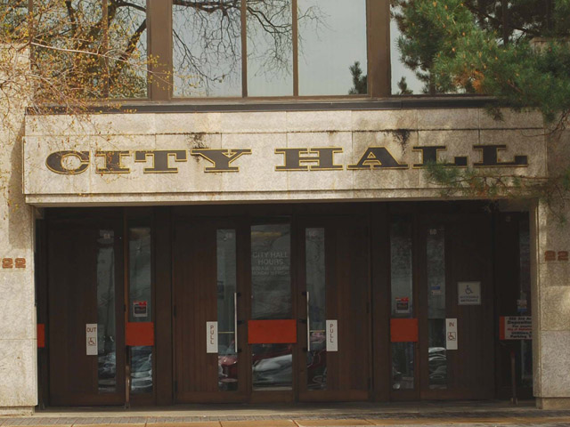 Saskatoon civic services for Easter long weekend