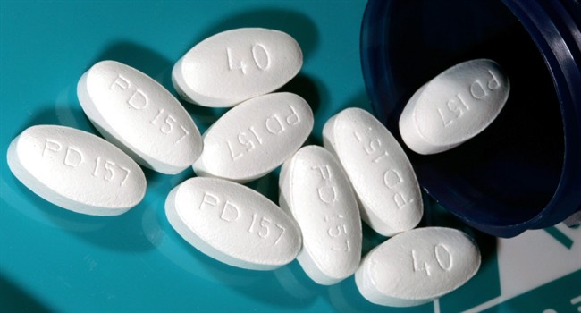 A new study confirms that statin drugs and some antibiotics can interact badly.