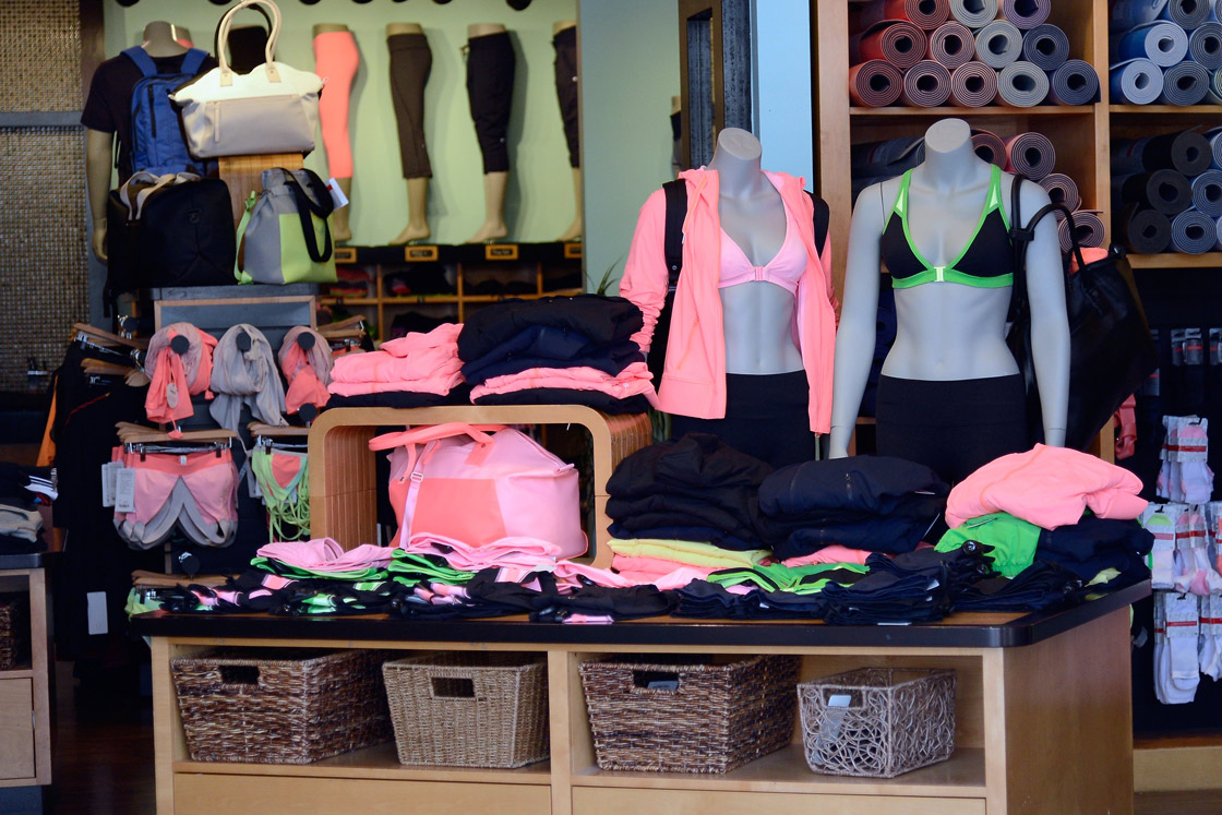 The Sheer Yoga Pants That Lululemon Recalled Are Back In Stores And Selling  For $92