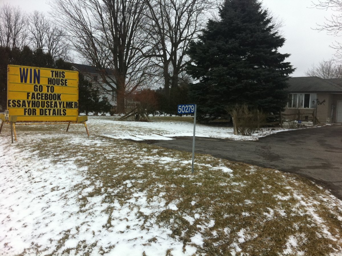 An Aylmer, Ontario couple is holding an essay contest, and the winner gets their home. 