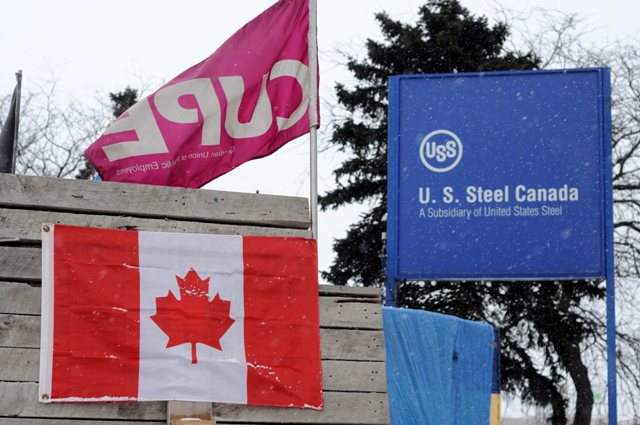 US Steel Canada strike with Canadian and CUPE flags during the cold winter months of 2011.
