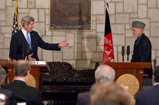 Kerry, Karzai bury hatchet in Kabul meeting - image