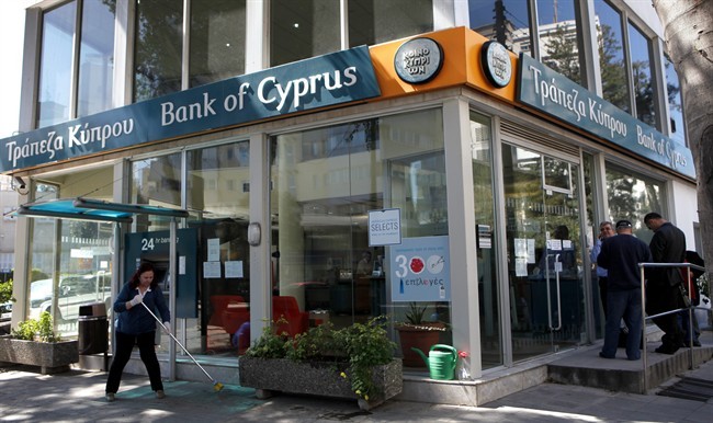 Cyprus appoints judges to probe economic crash - image