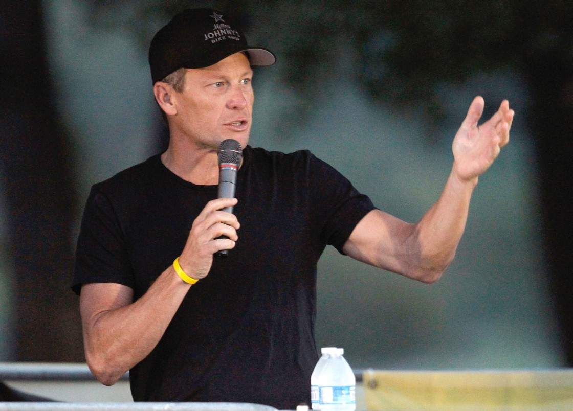 Lance Armstrong swimming