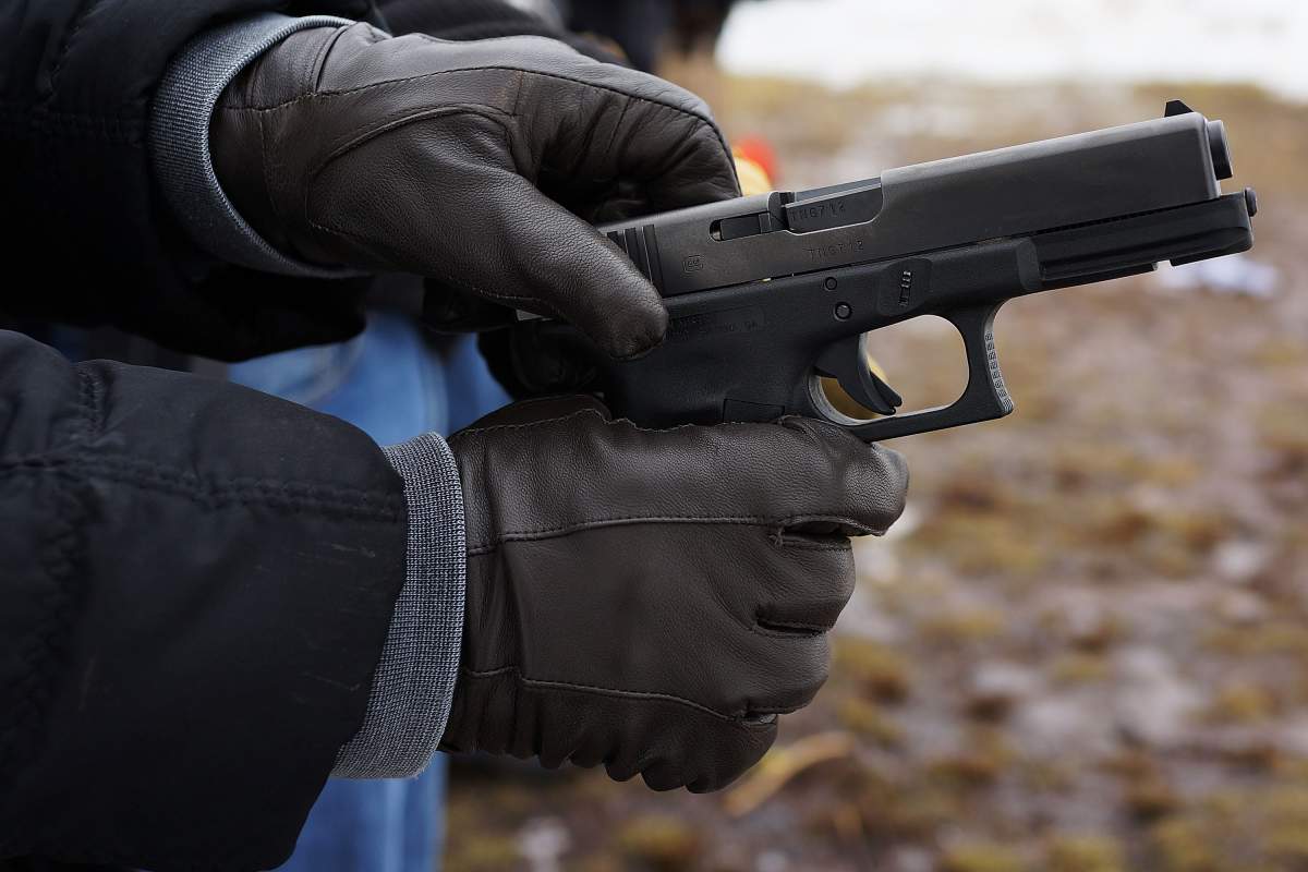 The U.S. Senate has rejected a bipartisan effort to expand federal background checks to more firearms buyers in a crucial showdown over gun control.