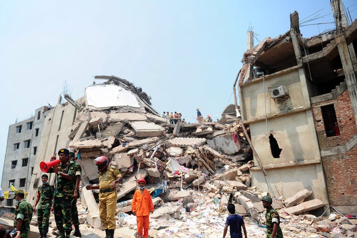 Gallery: 48 hours after Bangladesh garment factory collapse | Globalnews.ca