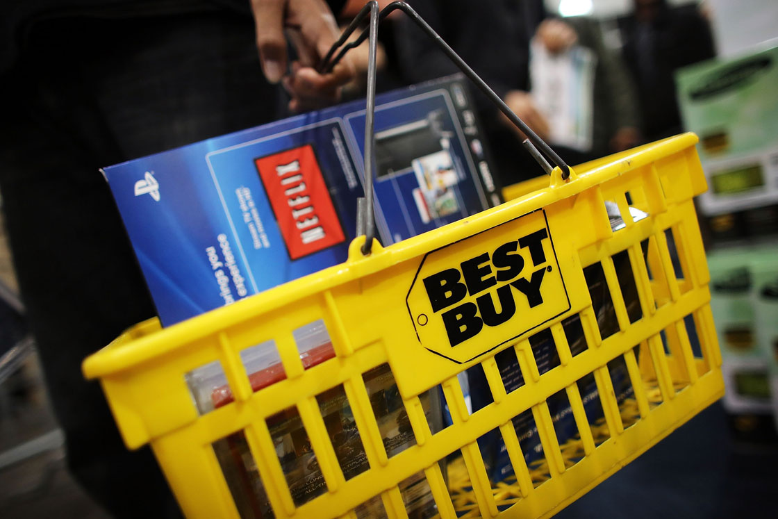The deal with Samsung is a sign that consumer electronics retailers are sticking with the chain. The company will offer Samsung dedicated kiosks at 1,400 Best Buy and Best Buy Mobile stores.