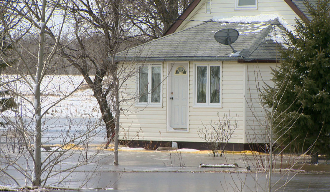 Rising floodwater forces residents in Borden, Saskatchewan to prepare for the worst on Tuesday.