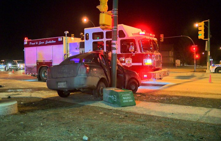 Crash sends woman to hospital with head injuries - Saskatoon ...