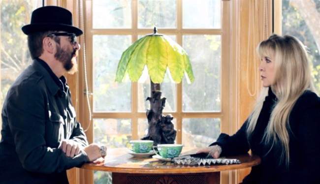 Stevie Nicks collaborated with Dave Stewart, of Eurythmics fame, on "In Your Dreams.".