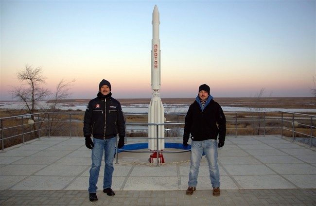 Chris Hadfield family: In different countries - image