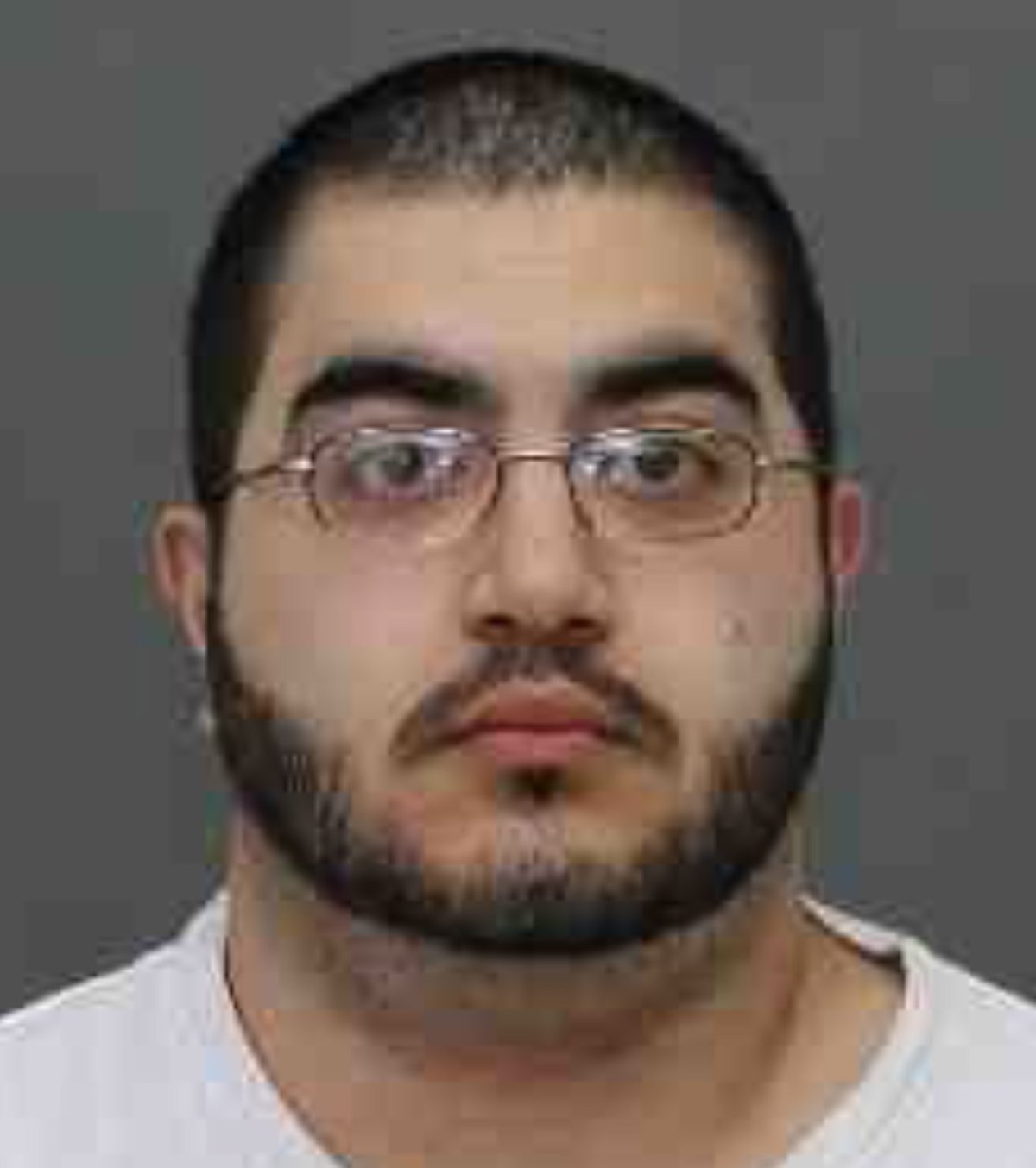 Daniel Younis, 24, faces eight additional charges in child−luring investigation.