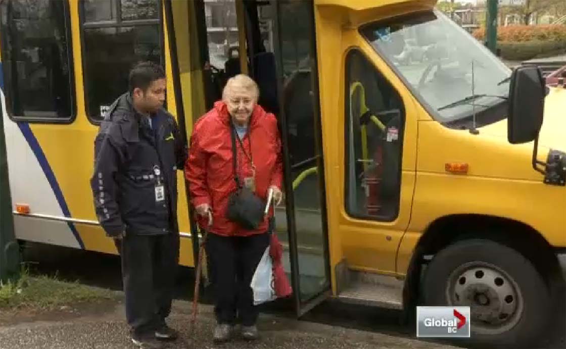 Шофьорите на услугата HandyDART на Metro Vancouver отново трябва да