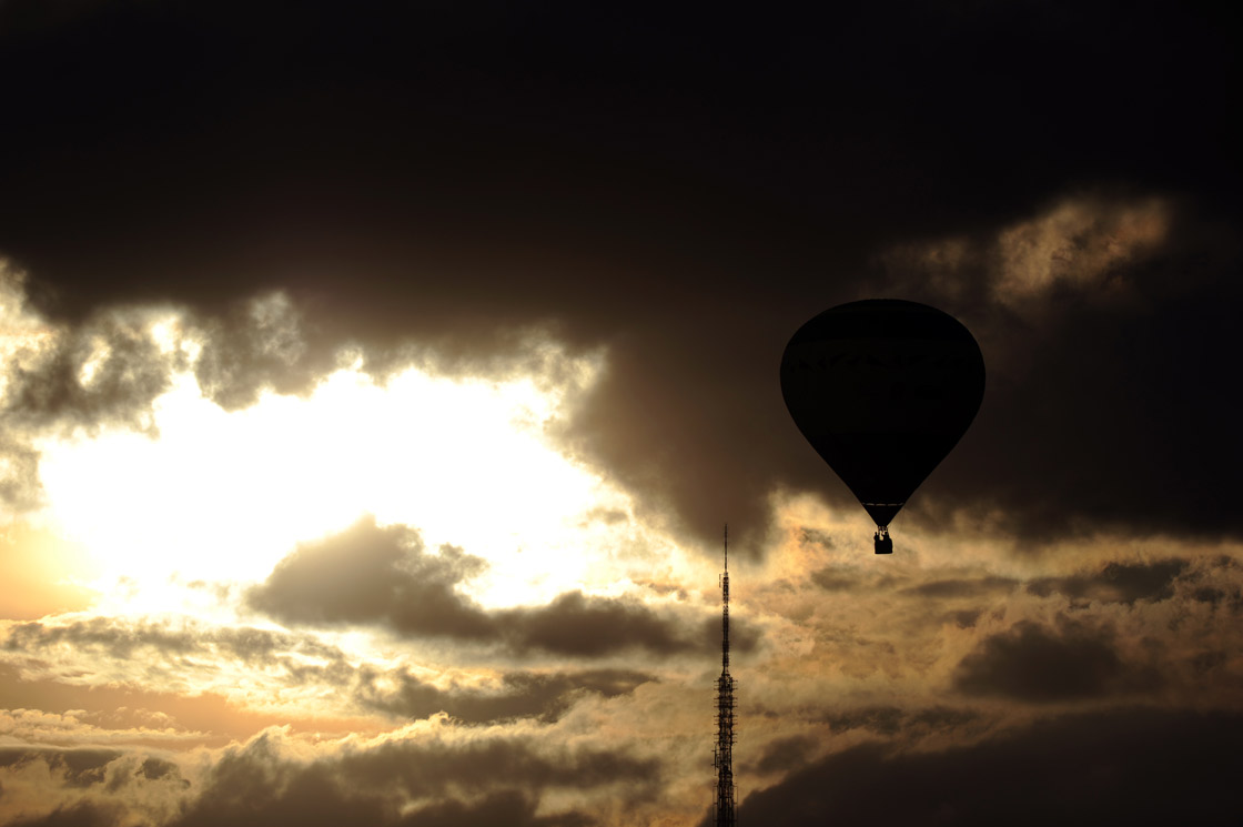 Hot air balloon rescue