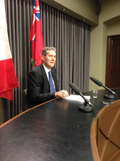 Manitoba Progressive Conservative Leader Brian Pallister says he'll index tax brackets to the rate of inflation if he wins the next election.