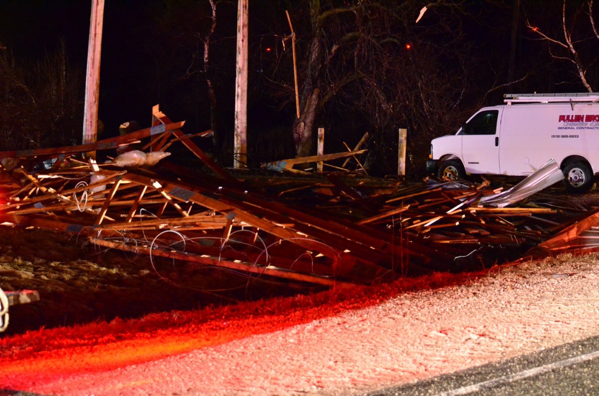 Environment Canada says tornado hit northwest of Toronto - Toronto ...