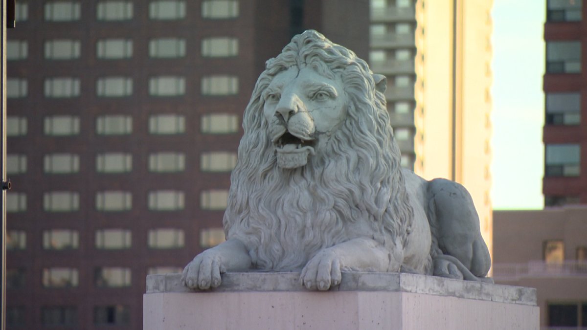 A replica lion installed on the Centre Street Bridge after its refurbishment in 1999.