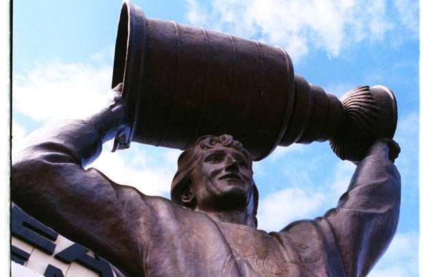 POLL: Where should the Wayne Gretzky statue be located if a new downtown arena is built? - image