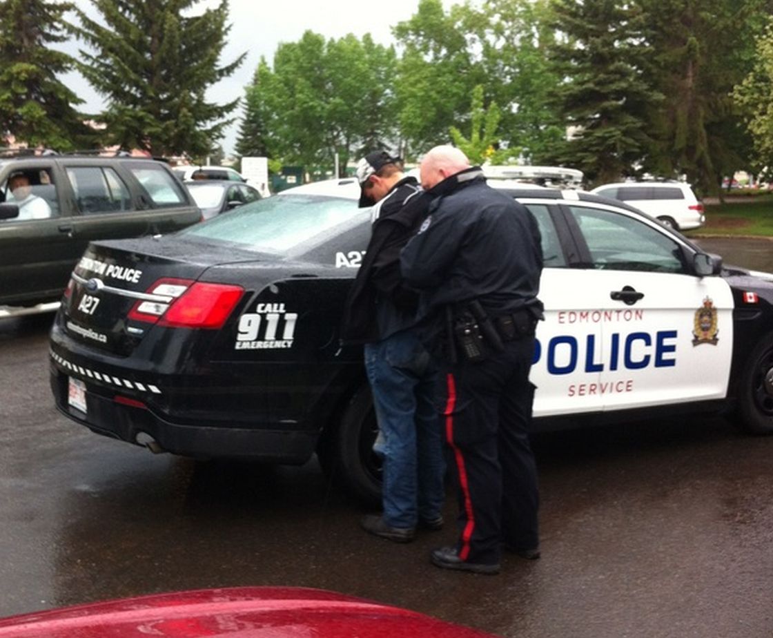 Police Tactical team called to Edmonton PDD meeting - image
