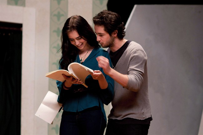 Michael Angarano woos ‘The English Teacher’ - image