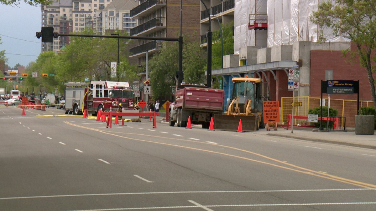 Crews were called out to a gas leak on 10th Street N.W. near 3rd Avenue.
