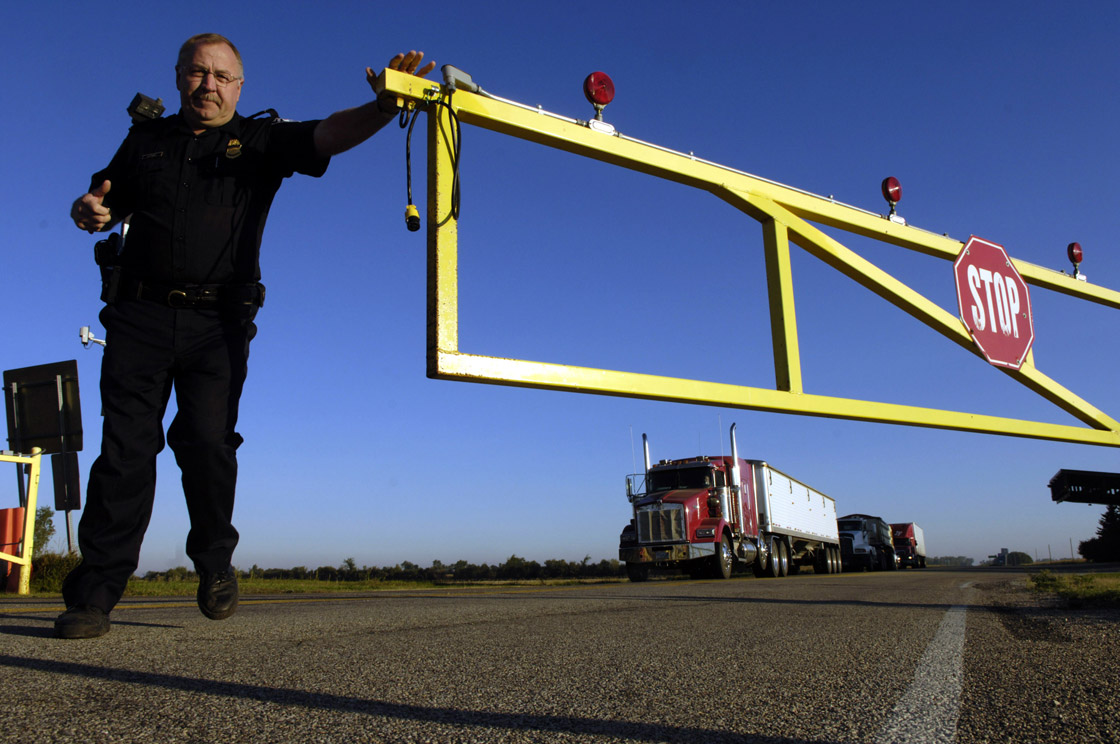 Honduras man pleads guilty to smuggling people from Saskatchewan to U.S