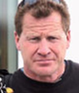 Skydiving community mourns the loss of one of their own - image