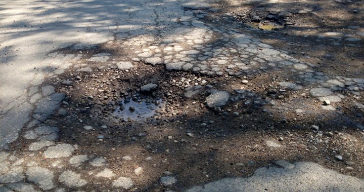 Toronto embarks on 12-hour ‘pothole repair blitz’ Saturday