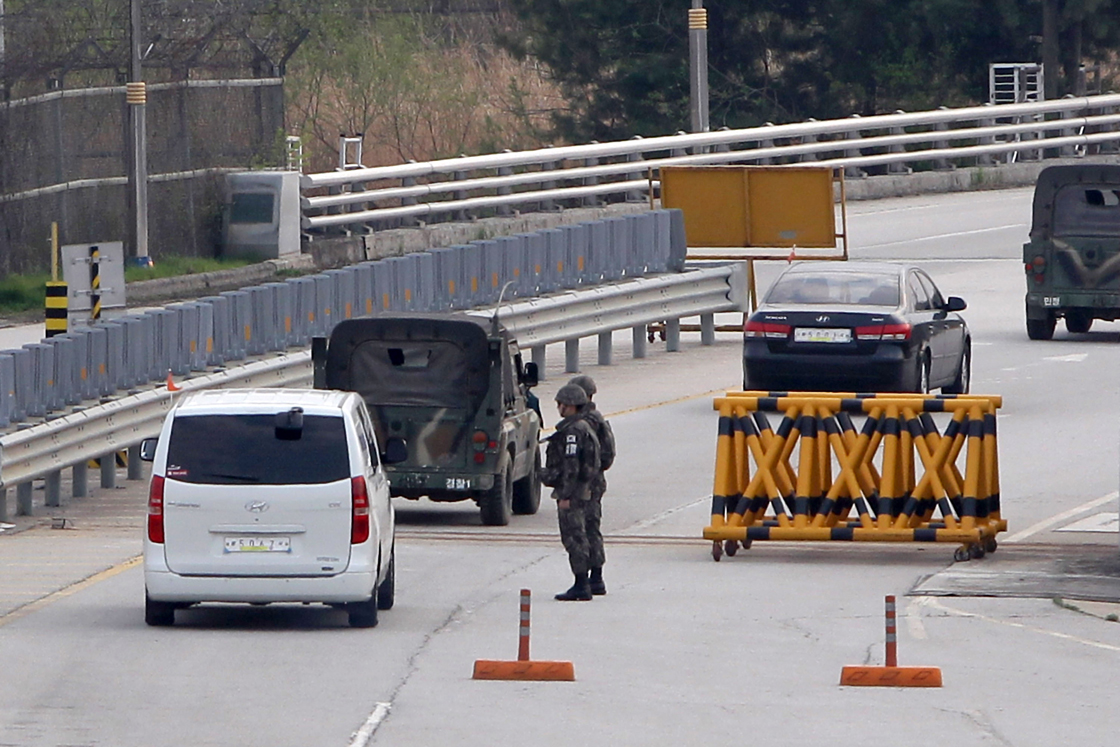 South Korean vehicles carrying cash to Kaesong joint industrial complex at the inter-Korean transit office on May 3, 2013 in Paju, South Korea. 